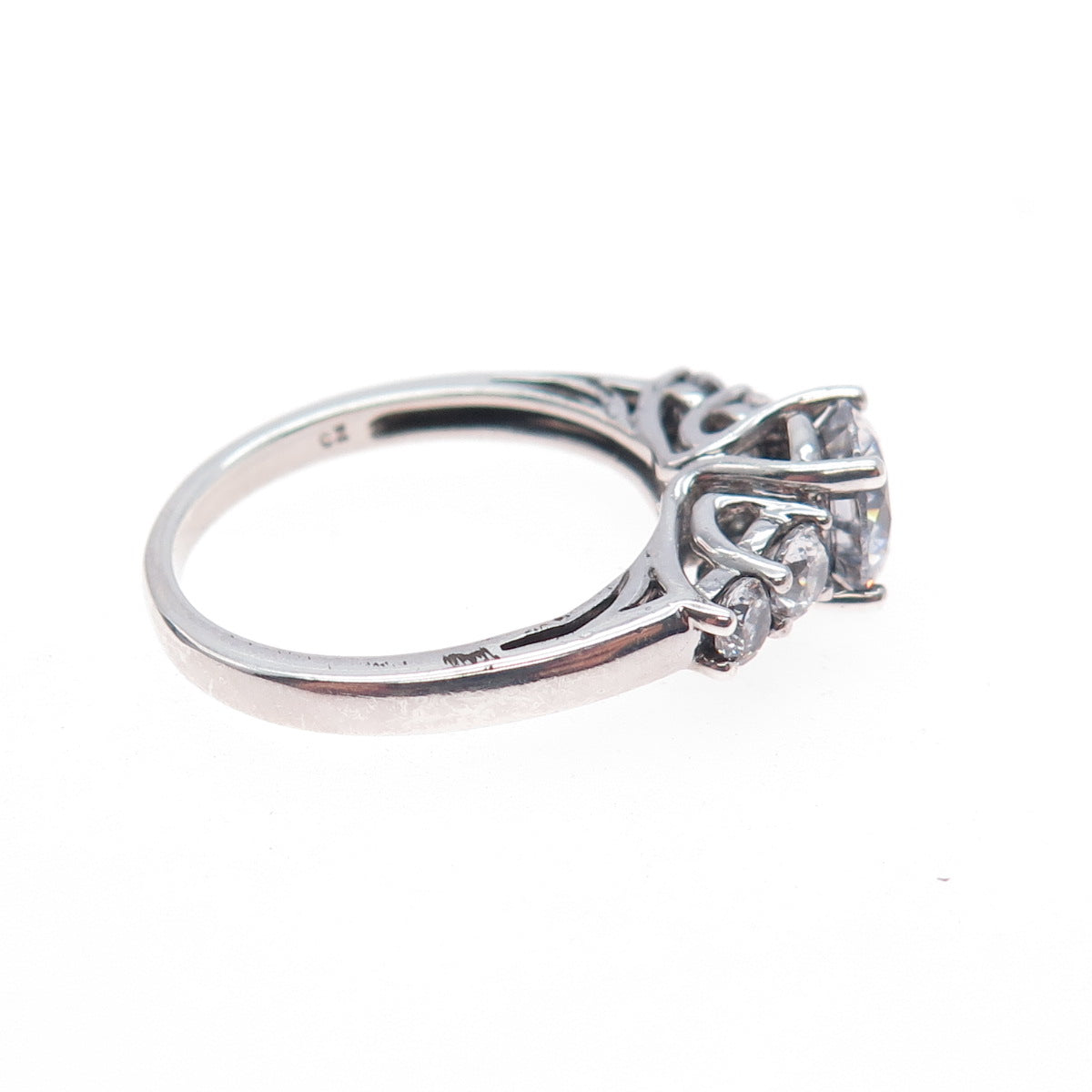 JH YOUNG 925 Sterling Silver Round-Cut C Z Engagement Ring Size 7