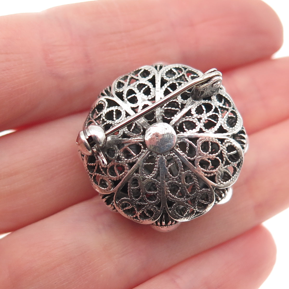 800 Silver Antique Art Deco Floral Filigree Cannetille Oxidized Pin Brooch