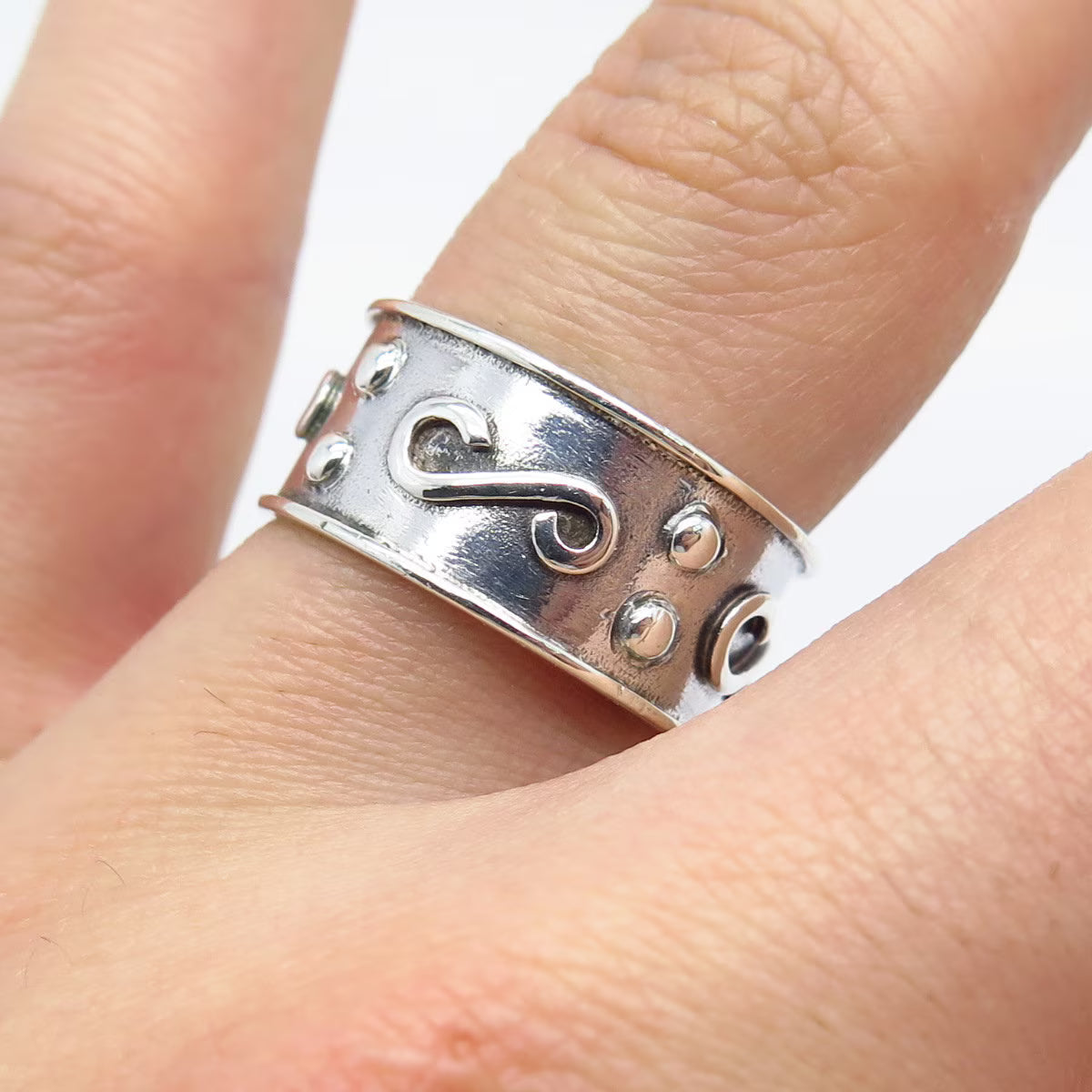925 Sterling Silver Vintage GGC Tribal Band Ring Size 7.5