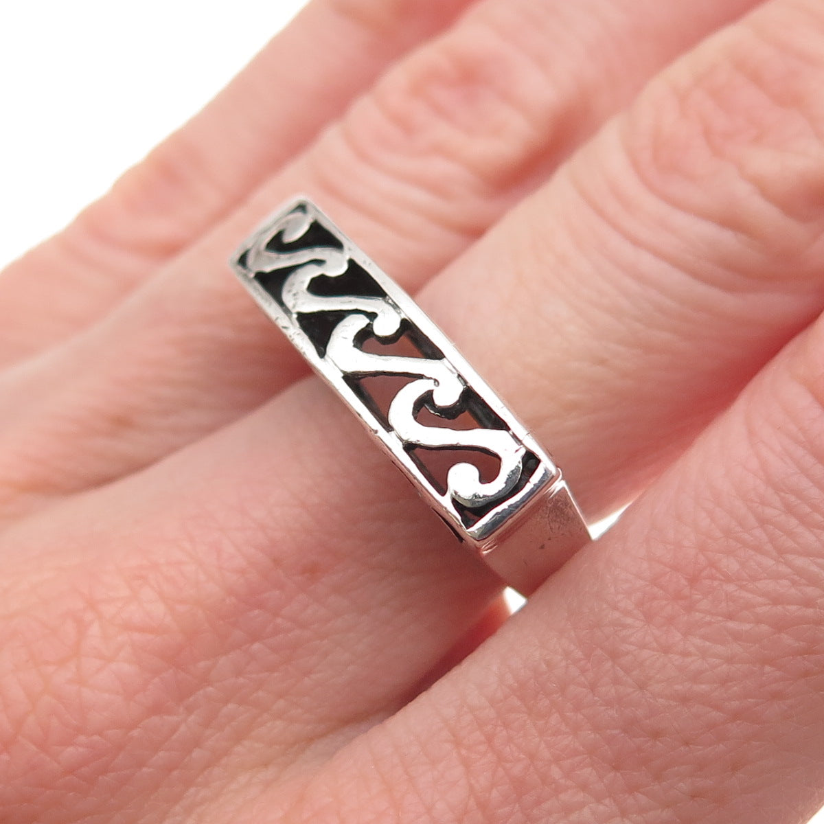 925 Sterling Silver Vintage S-Scroll Modernist Oxidized Ring Size 7