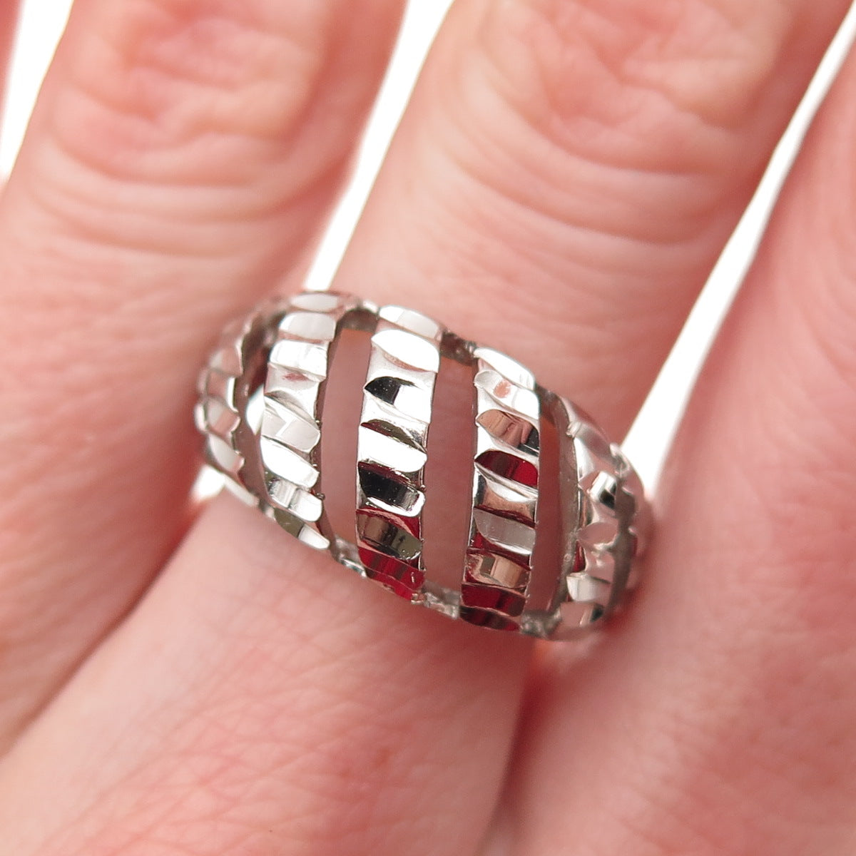 Chapal Zenray 925 Sterling Silver Modernist Ribbed Dome Ring Size 7.25
