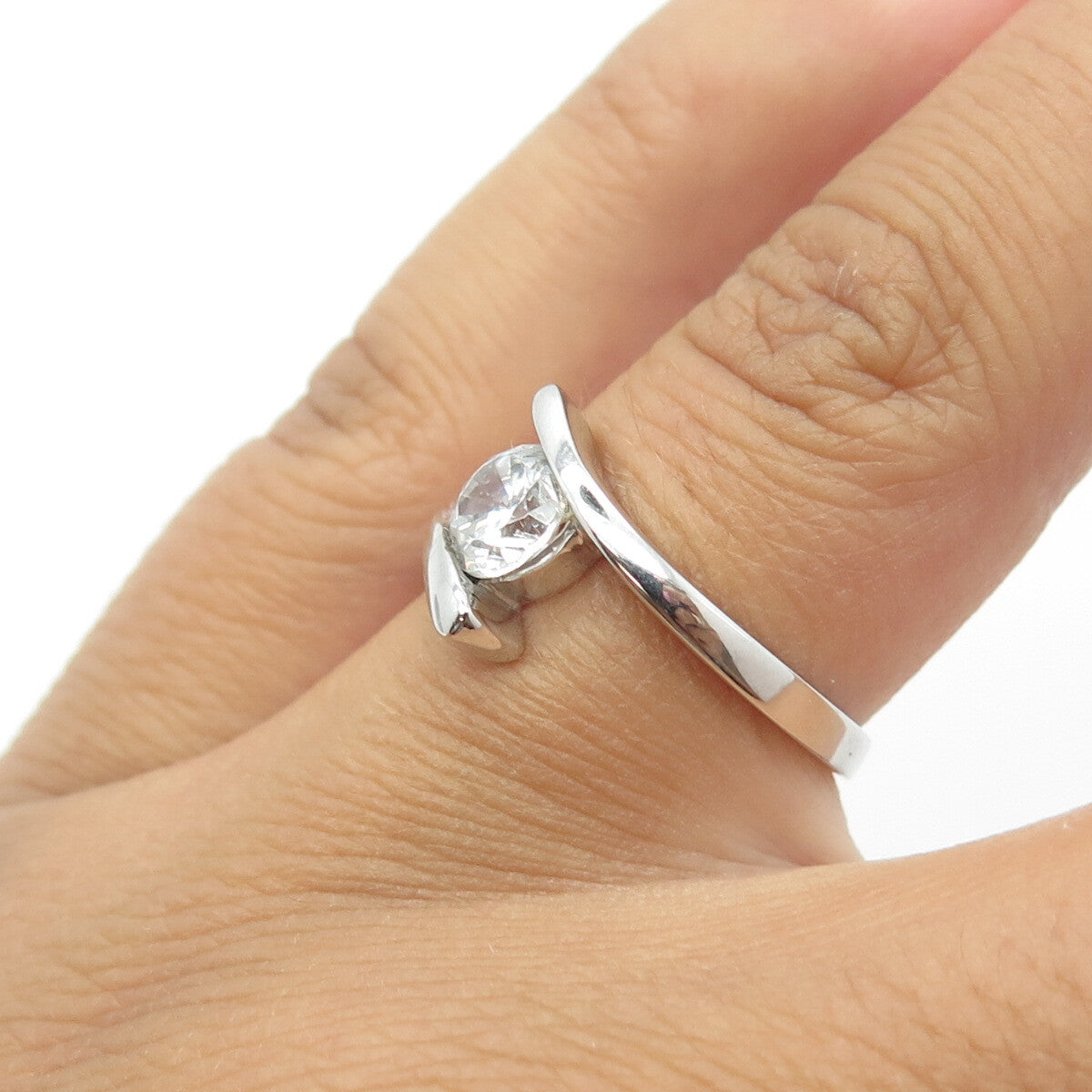 925 Sterling Silver Round-Cut Shaped C Z Bypass Engagement Ring Size 6