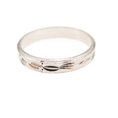925 Sterling Silver Engraved Band Ring Size 5