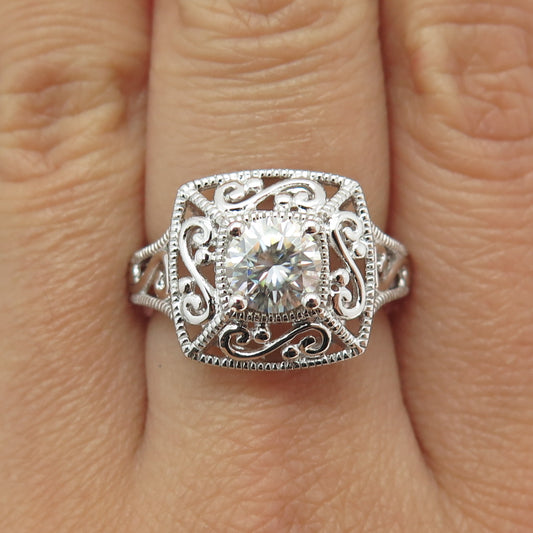 925 Sterling Silver Real Round-Cut Moissanite Ornate Ring Size 7.25