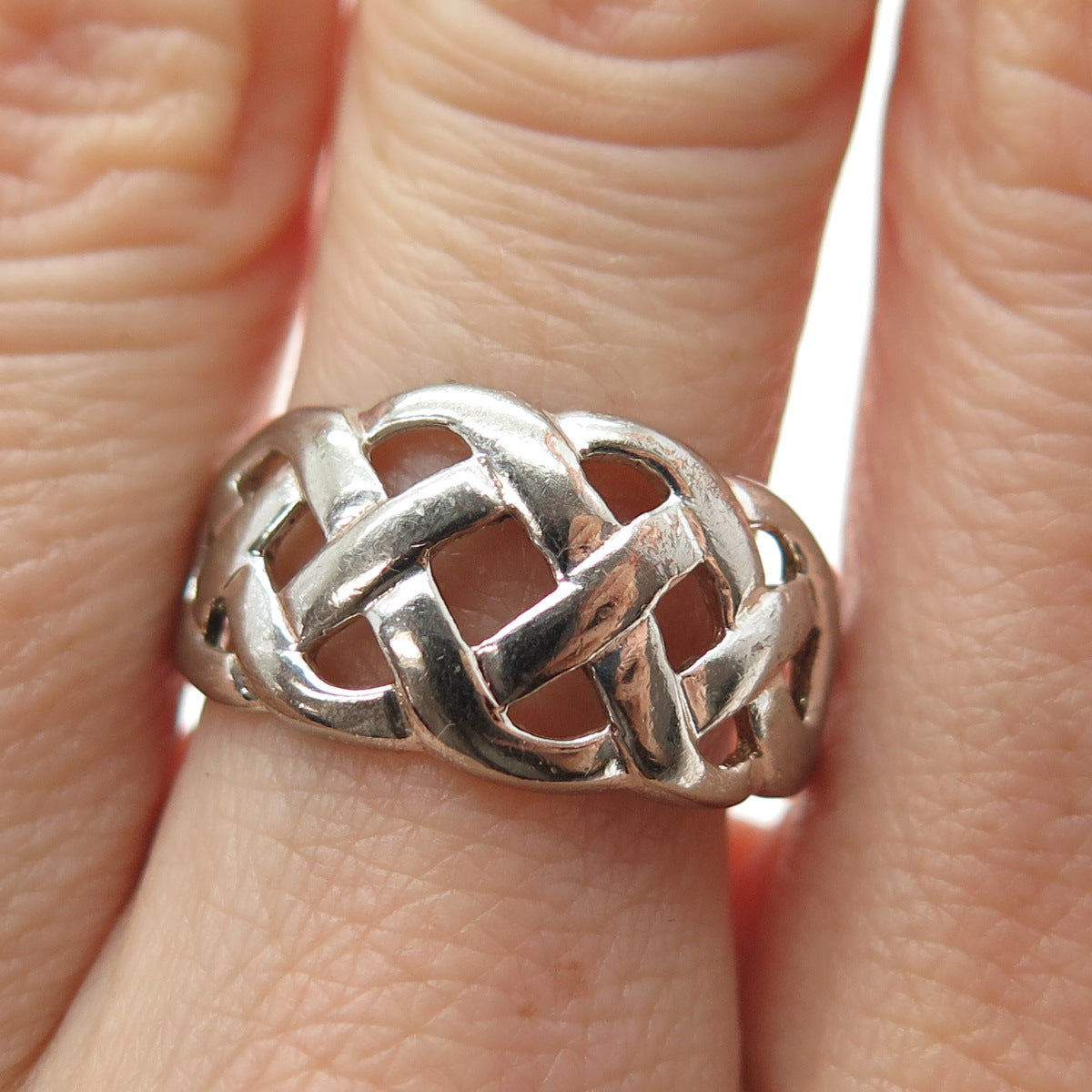 925 Sterling Silver Vintage Celtic Woven Oxidized Ring Size 8.25