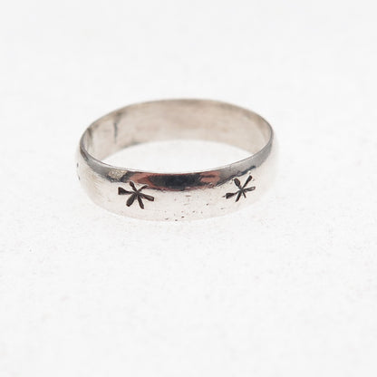 925 Sterling Silver Vintage Star Oxidized Band Ring Size 5.5