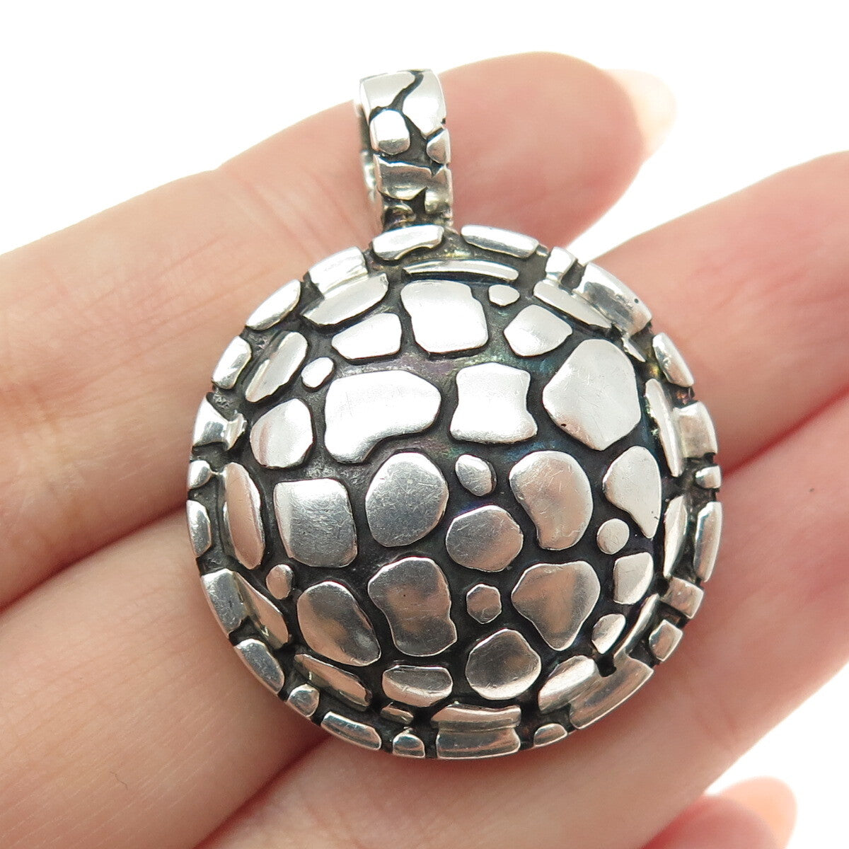 925 Sterling Silver Vintage Pebble Round Pendant