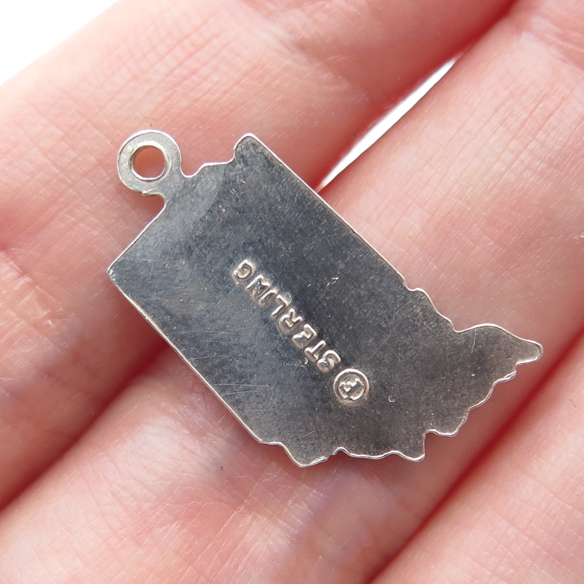 FRENCH & FRANKLIN 925 Sterling Silver Vintage Indiana State Minimalist Pendant