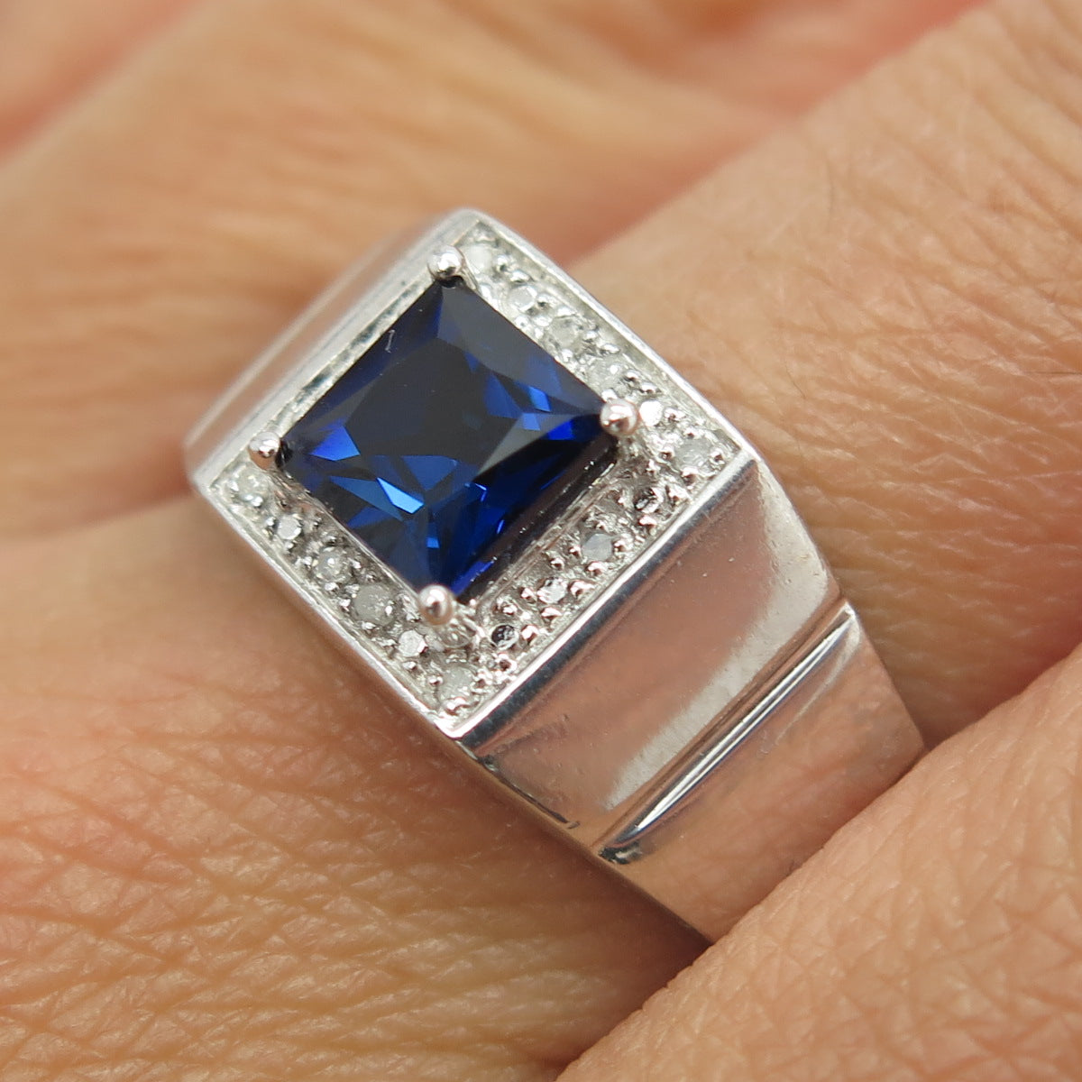 925 Sterling Silver Real Round-Cut Diamond & Lab-Created Sapphire Ring Size 11