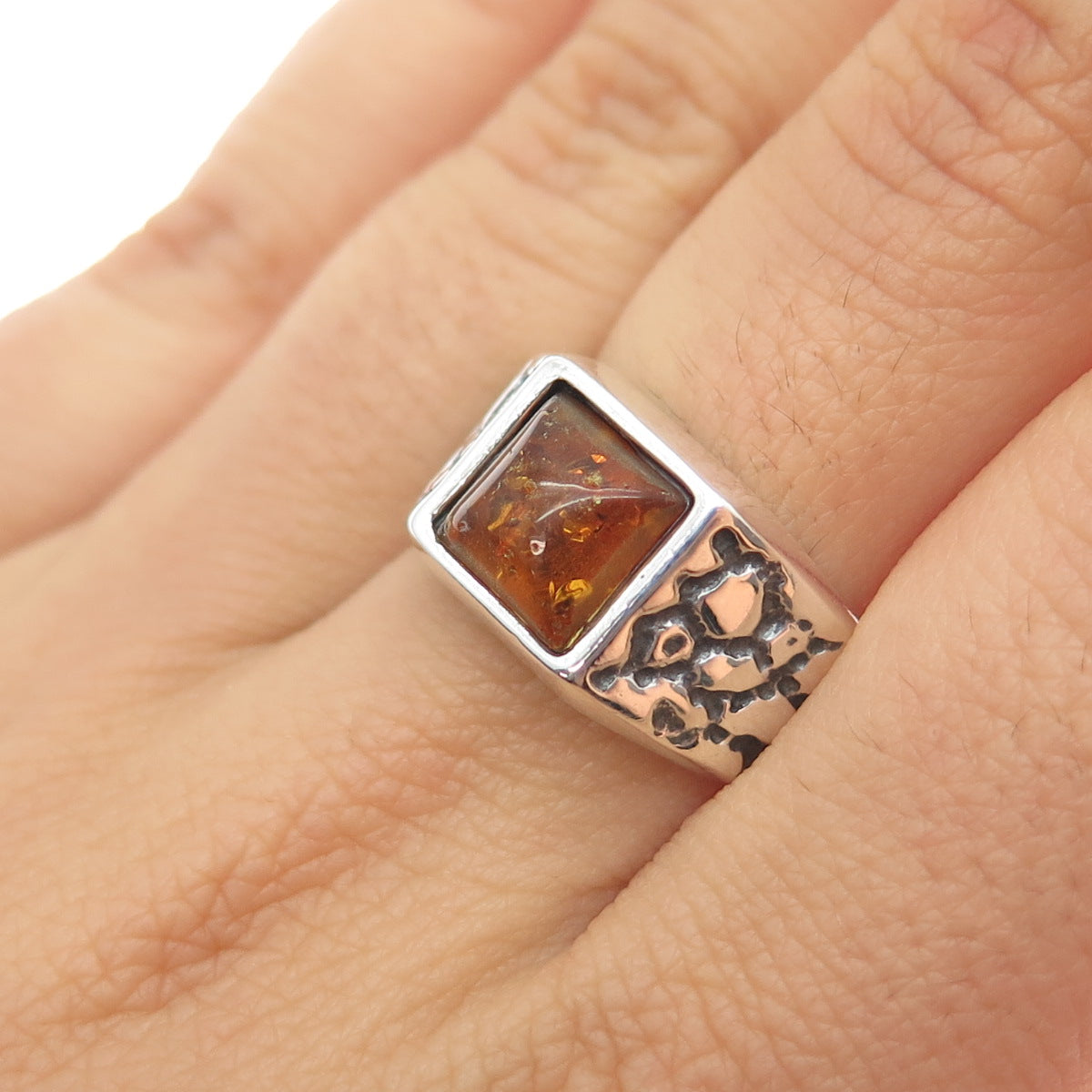 925 Sterling Silver Vintage Real Amber Desert Oxidized Ring Size 8.25