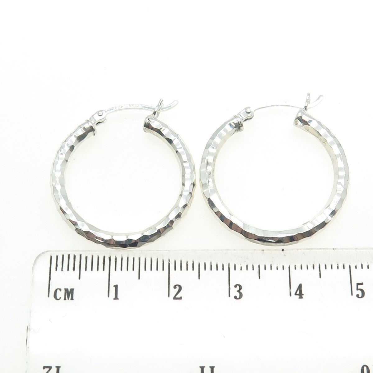 JOM JUST ONE MORE 925 Sterling Silver Diamond-Cut Hoop Earrings