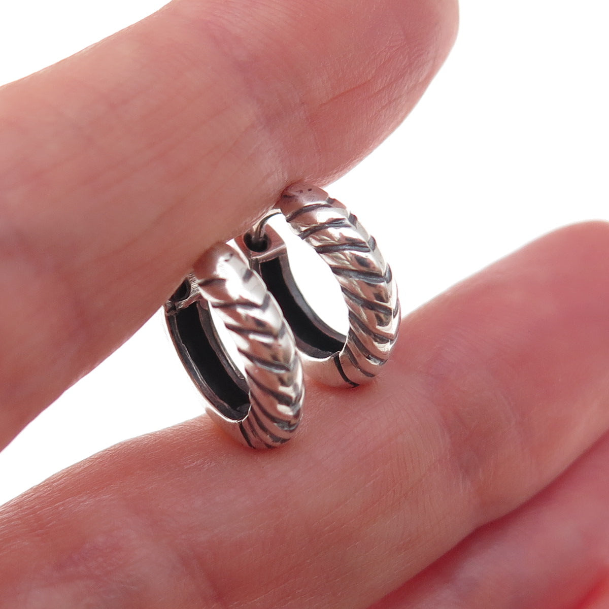 925 Sterling Silver Vintage Ribbed Oxidized Hoop Earrings