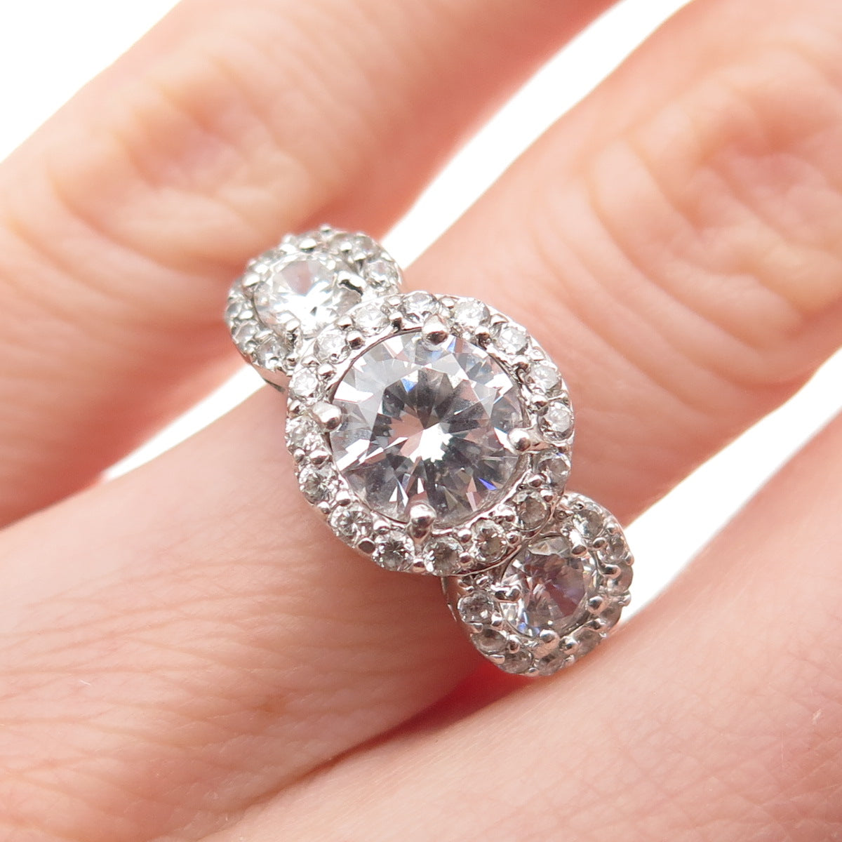925 Sterling Silver Round-Cut C Z Engagement Ring Size 4.75