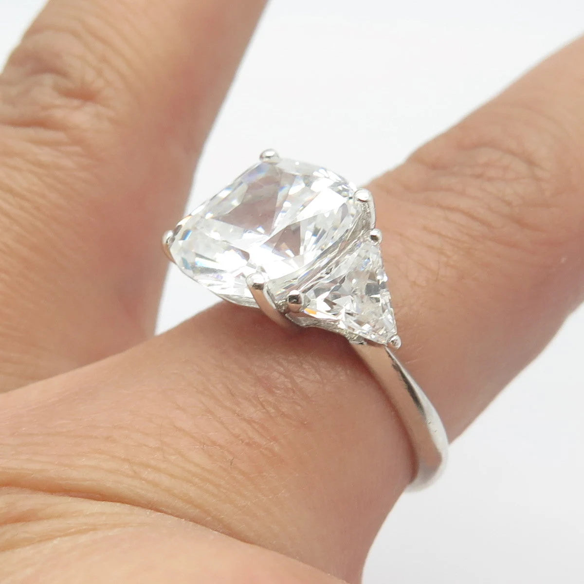925 Sterling Silver C Z Wide Ring Size 7.5