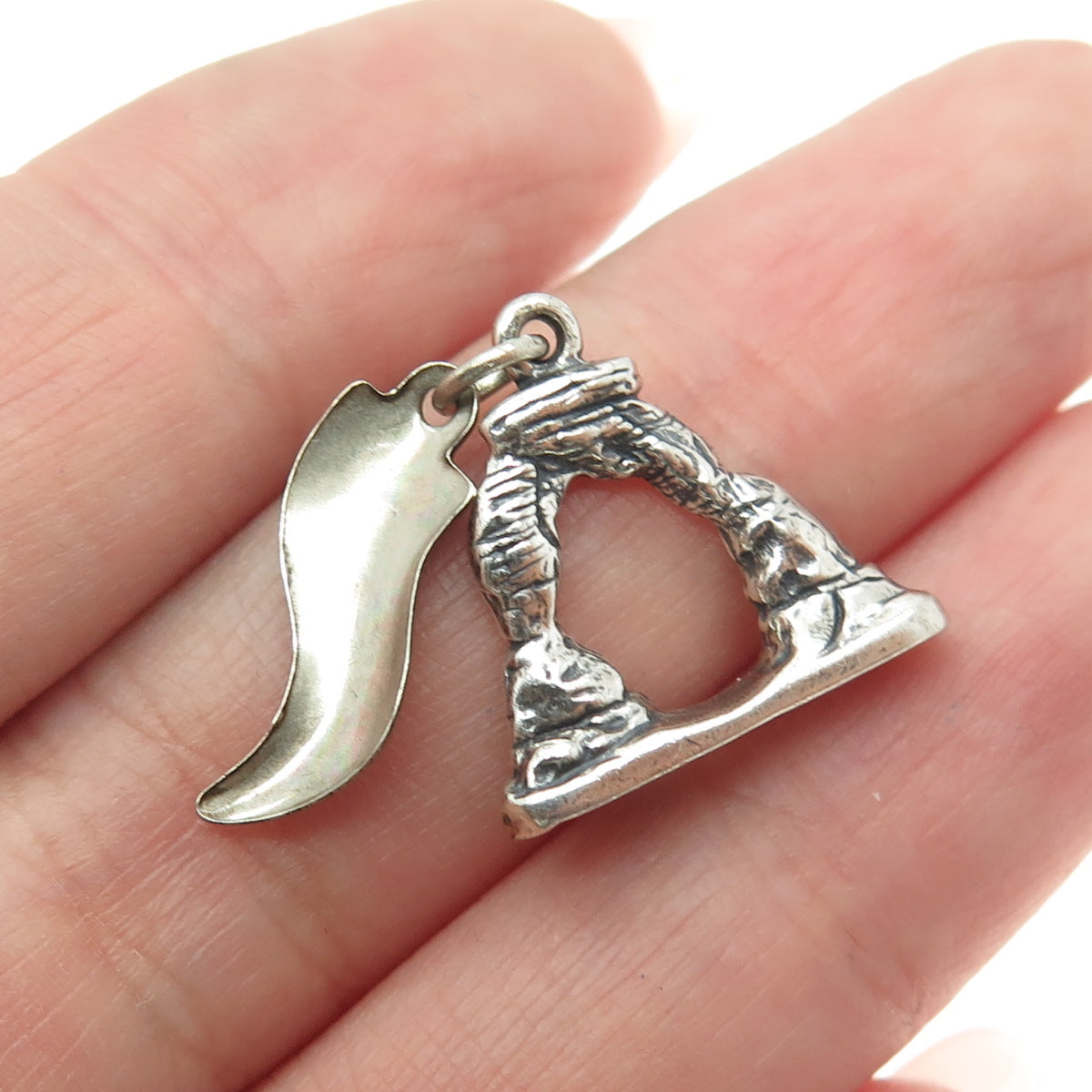 WHEELER MFG 925 Sterling Silver Vintage Delicate Arch Oxidized Charm Pendant