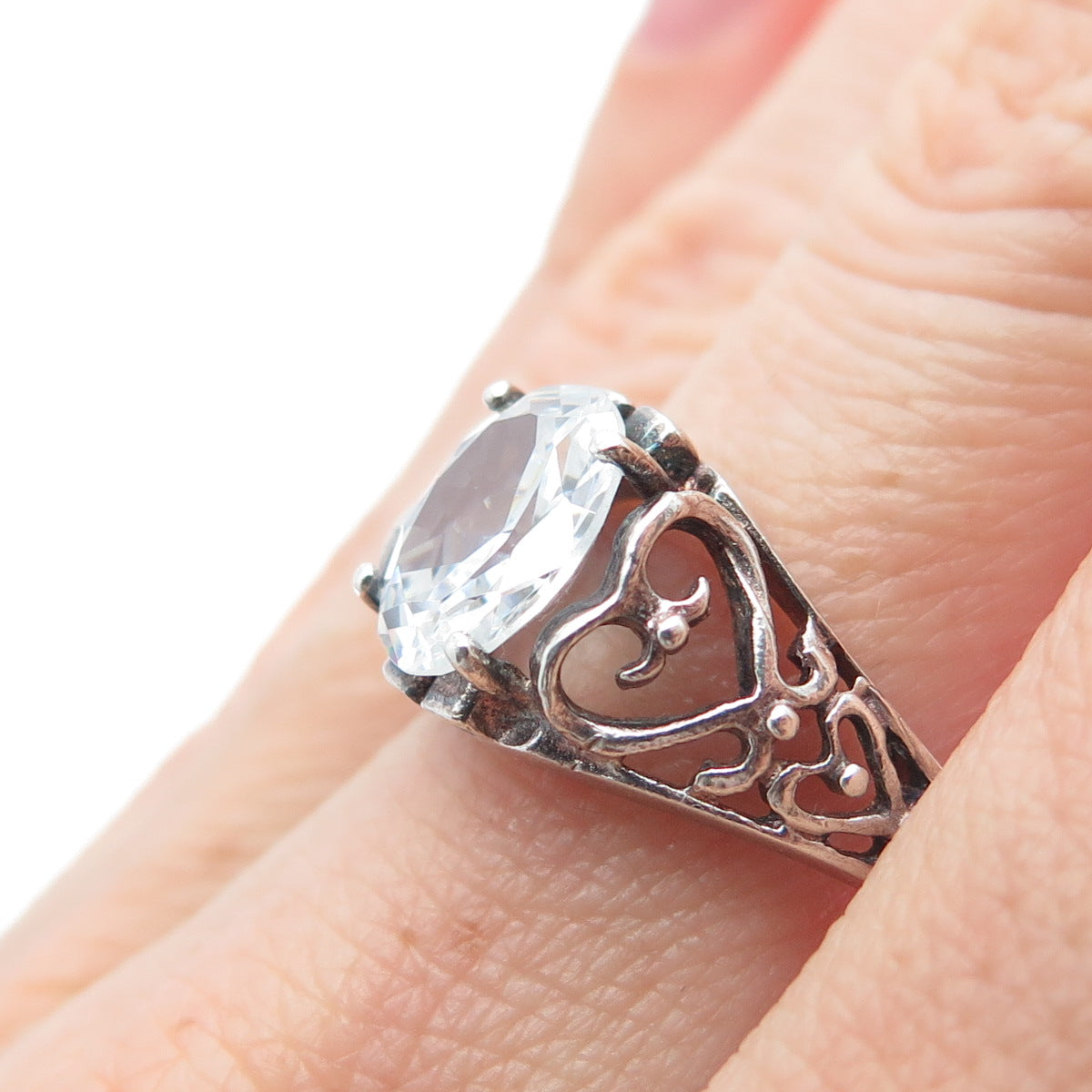 CHATEAU D'ARGENT 925 Sterling Silver Vintage Oval-Cut C Z Heart Ring Size 9