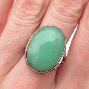925 Sterling Silver Vintage Real Cabochon Chrysoprase Oxidized Ring Size 7.5