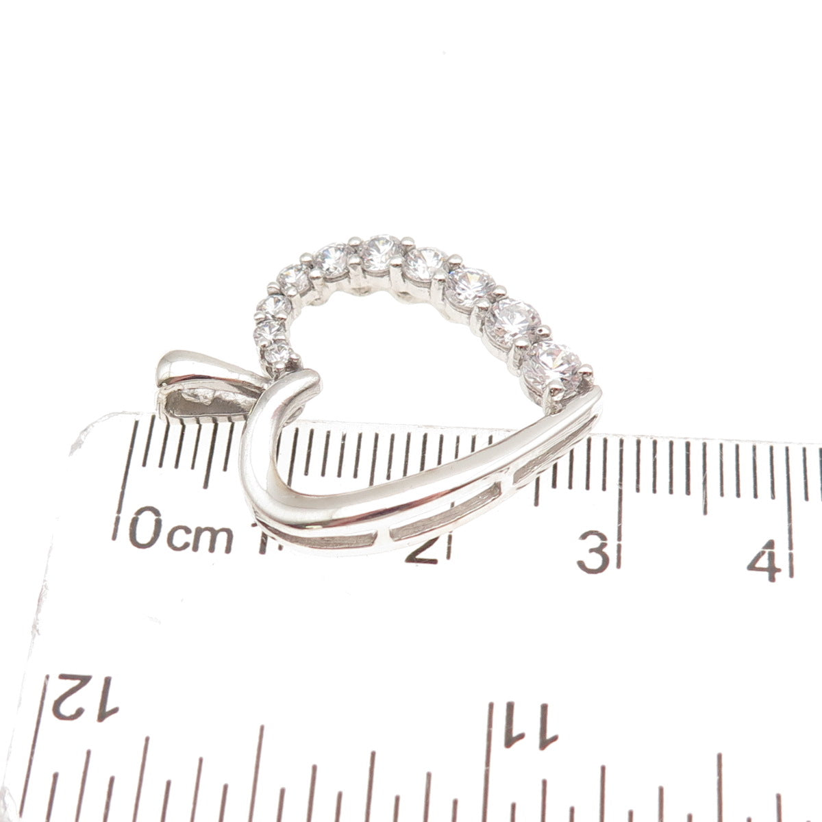 HN Heng Ngai 925 Sterling Silver Round-Cut C Z Heart Charm Pendant