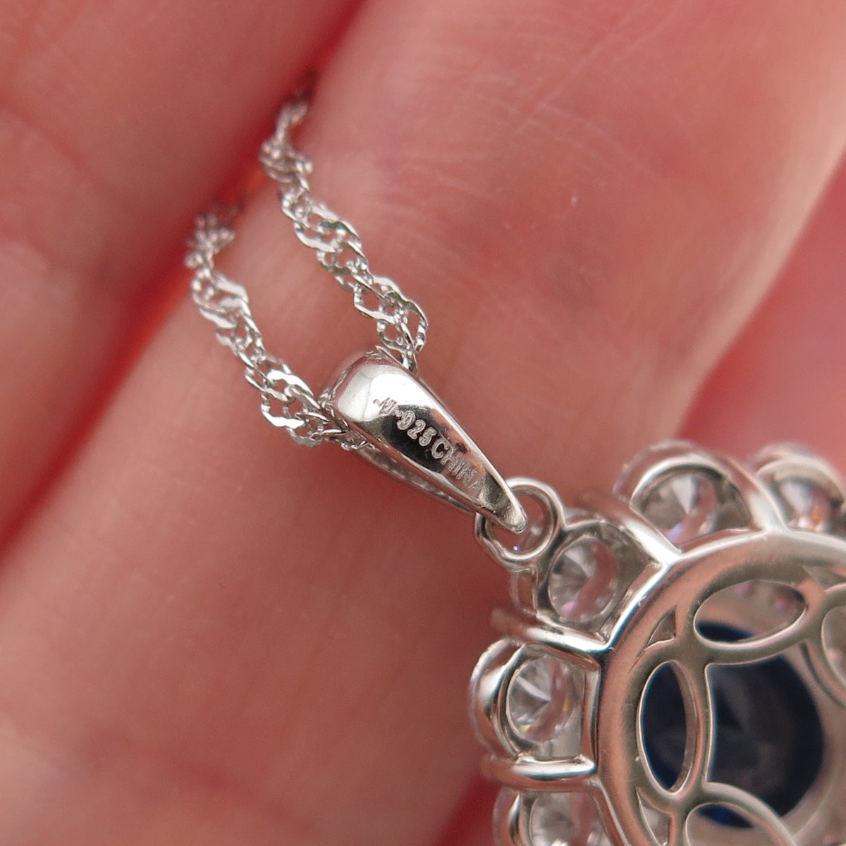 925 Sterling Silver Blue & White C Z Singapore Chain Necklace 18-20"