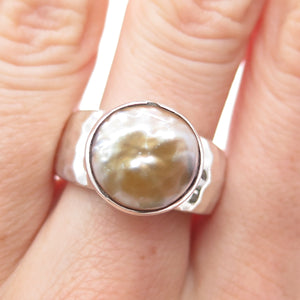SILPADA 925 Sterling Silver Vintage Real Pearl Modernist Hammered Ring Size 9.25