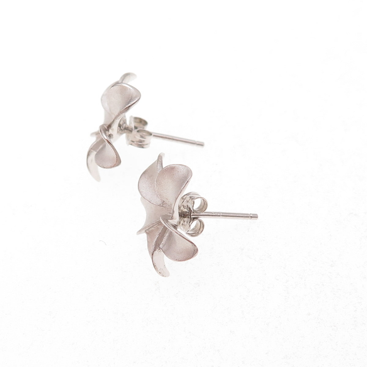 925 Sterling Silver Hawaiian Plumeria Flower Stud Earrings