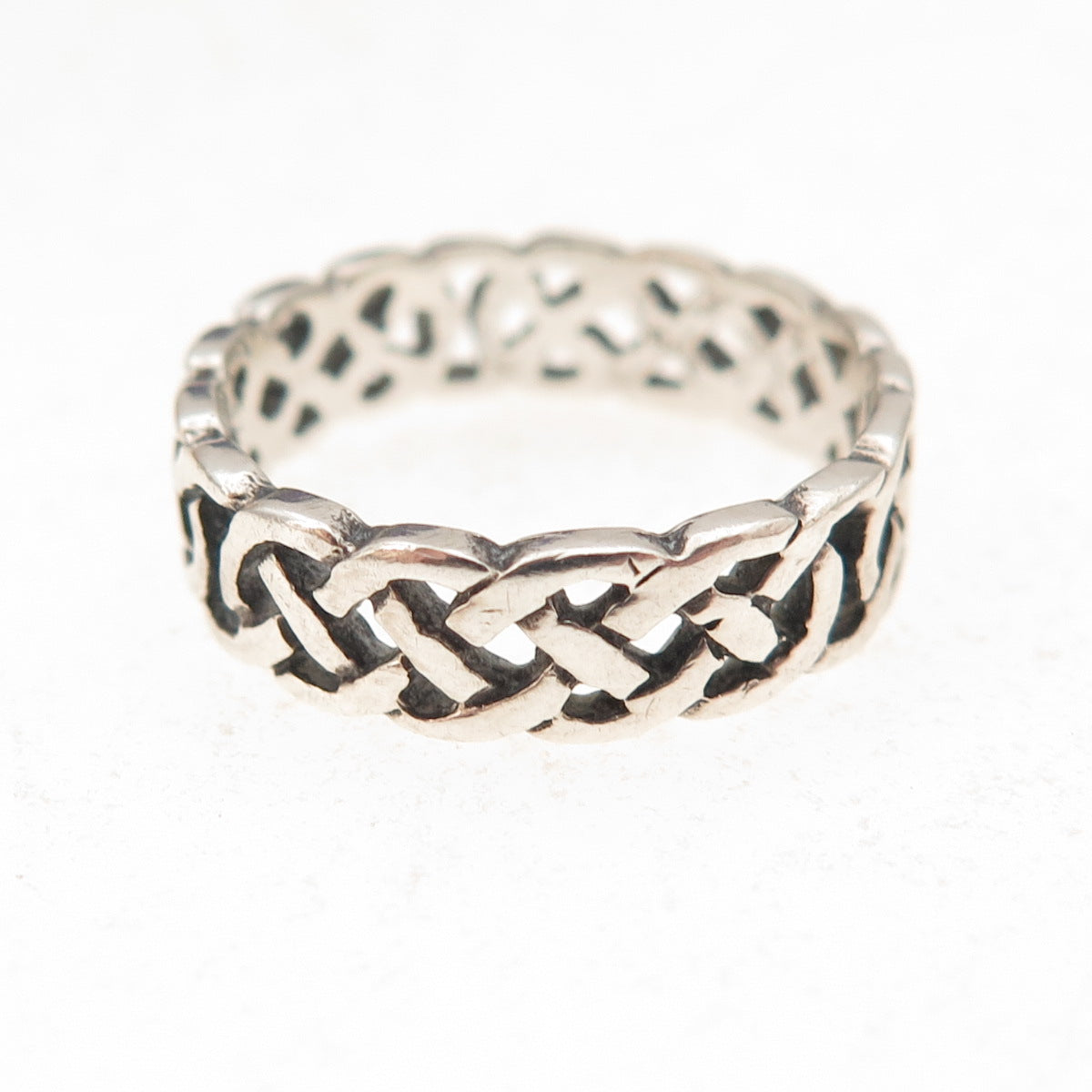 925 Sterling Silver Vintage Celtic Knot Oxidized Band Ring Size 5