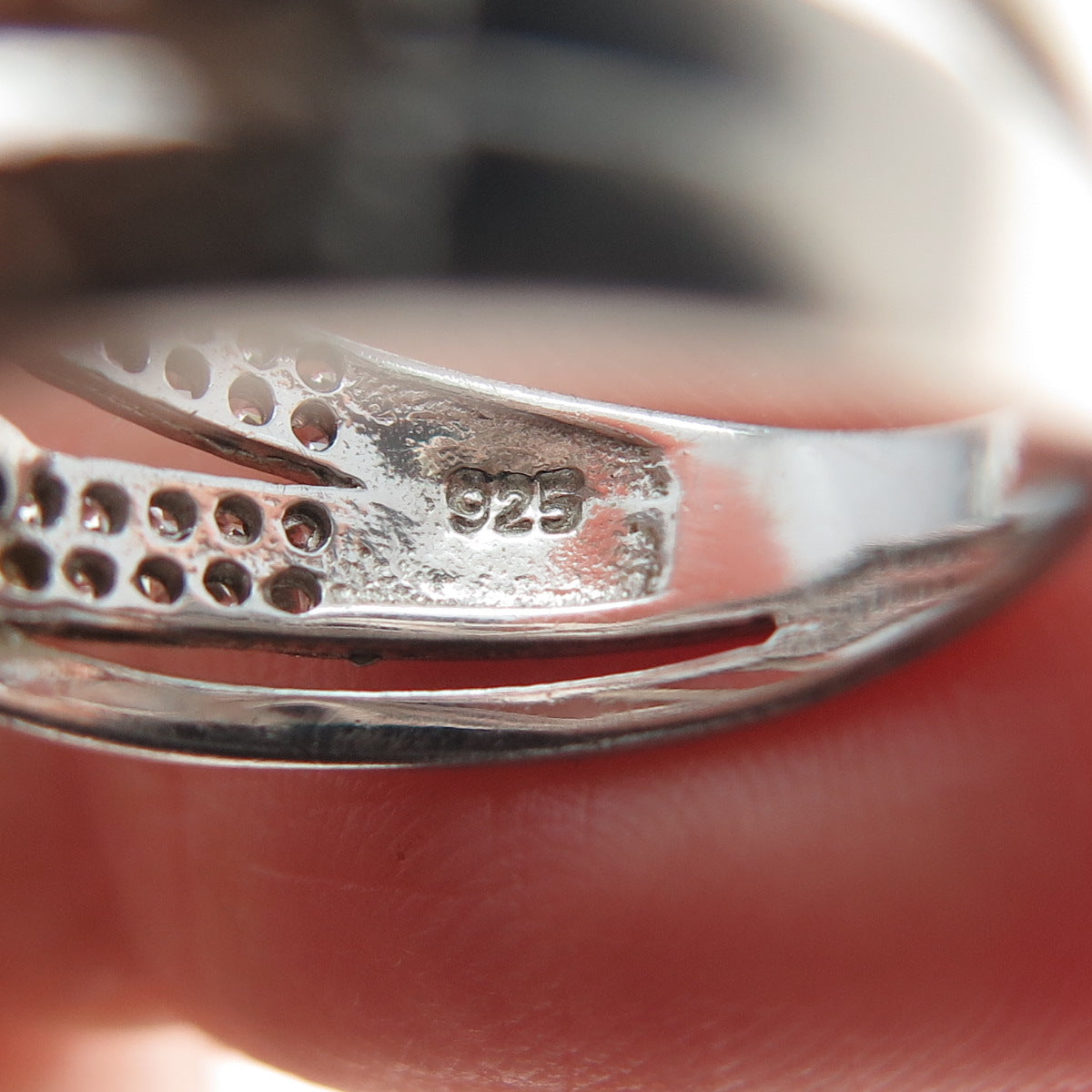 925 Sterling Silver Round-Cut C Z Crisscross Ring Size 6