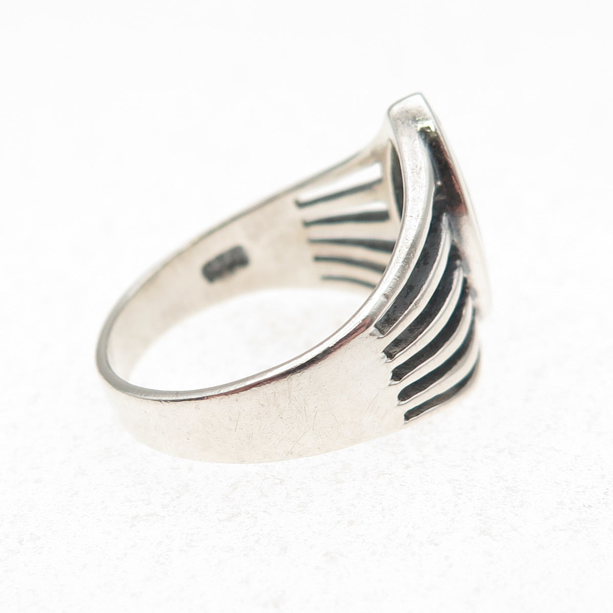 925 Sterling Silver Vintage Real MOP Modernist Oxidized Ring Size 7