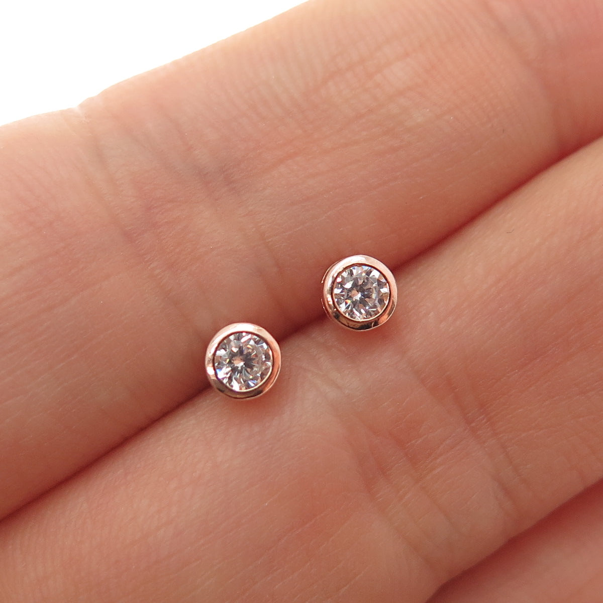 925 Sterling Silver Rose Gold Plated Round-Cut C Z Stud Earrings