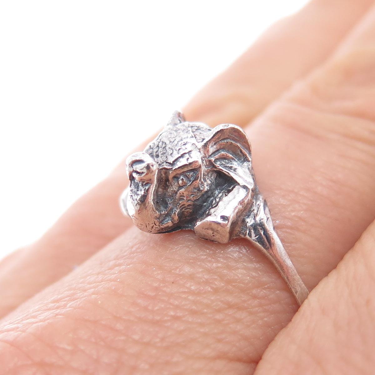 925 Sterling Silver Vintage Elephant Oxidized Ring Size 8.75
