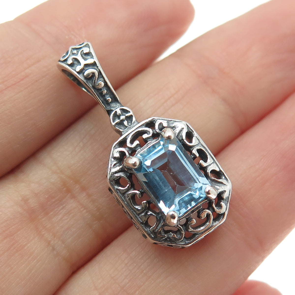 925 Sterling Silver Vintage Real Emerald-Cut Blue Topaz Oxidized Pendant