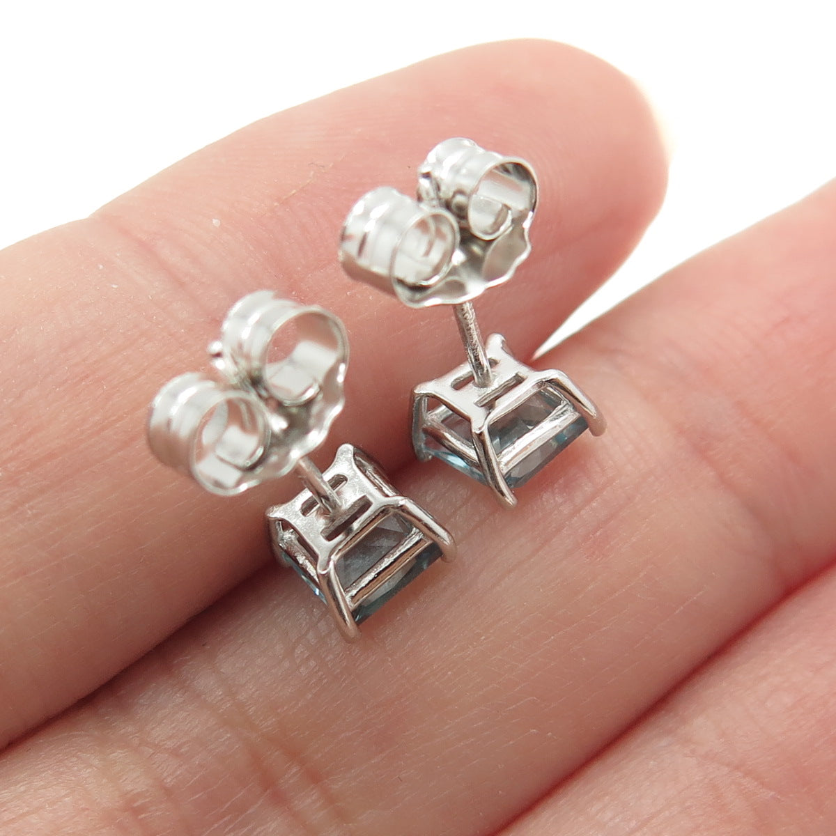 925 Sterling Silver Princess-Cut Shaped Blue C Z Stud Earrings