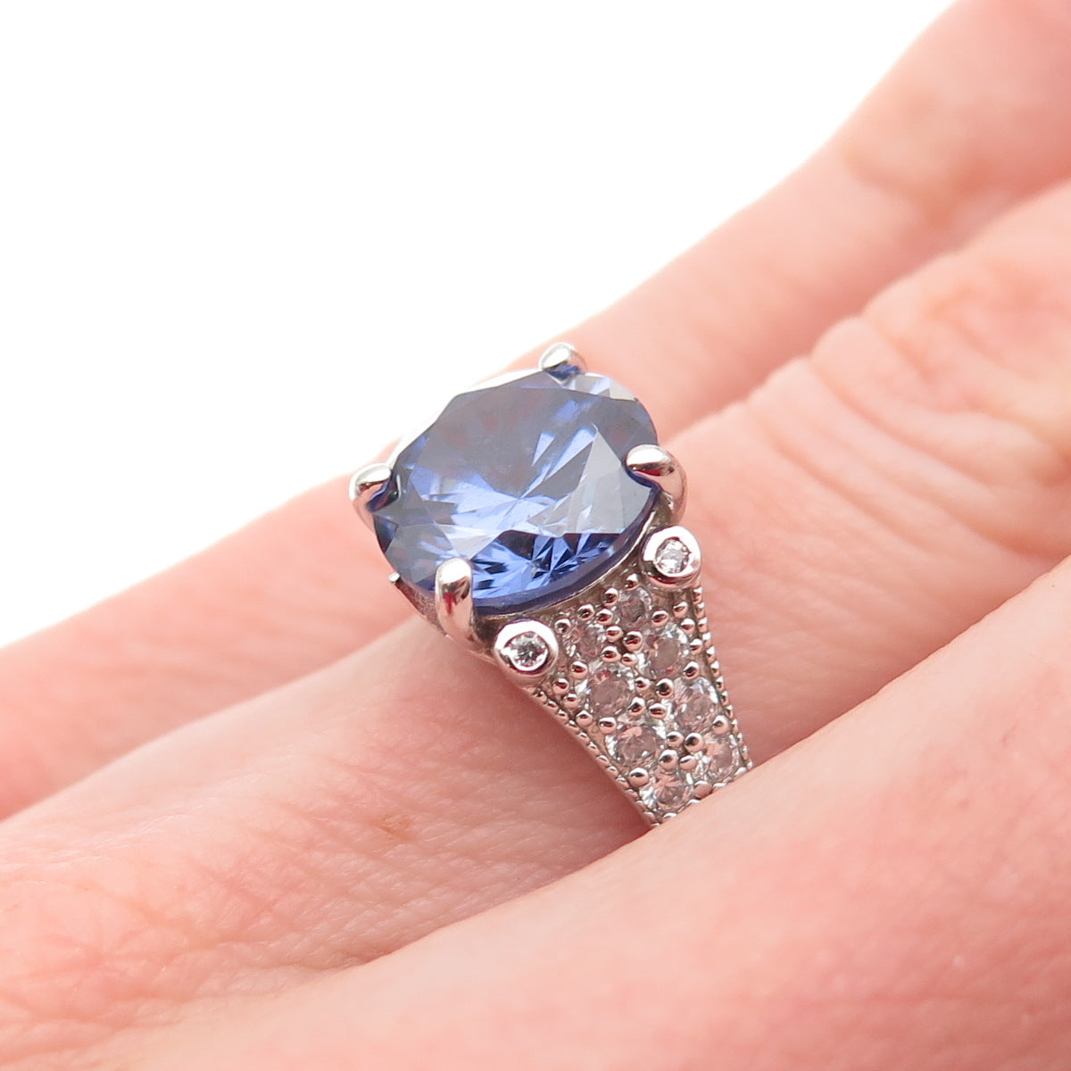 925 Sterling Silver Round-Cut Blue & White C Z Ring Size 5.25