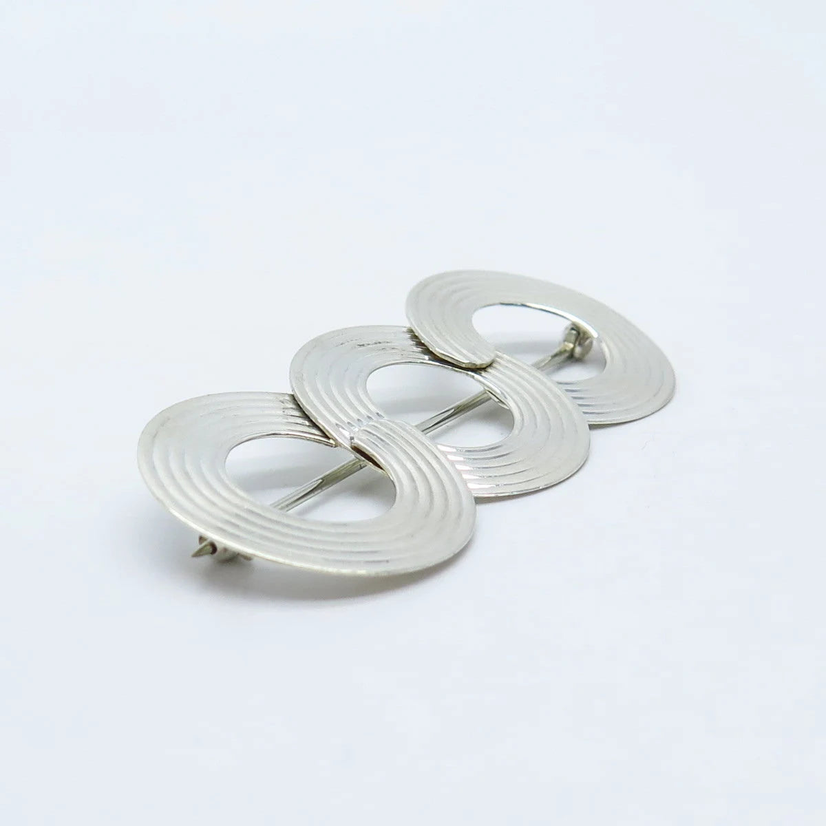 925 Sterling Silver Vintage Striped Triple Open Circle Pin Brooch