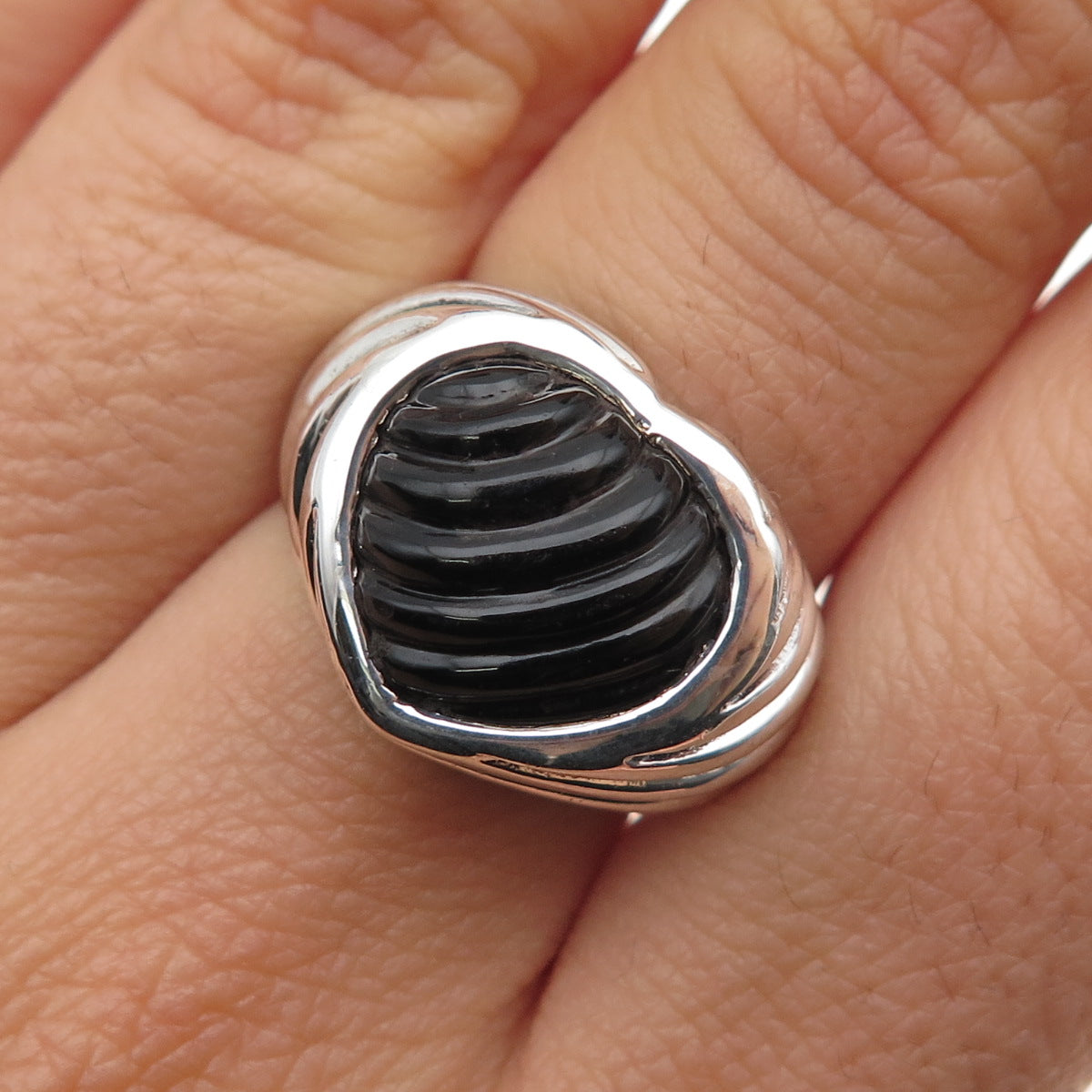 925 Sterling Silver Vintage Real Black Onyx Heart Oxidized Ring Size 6.25