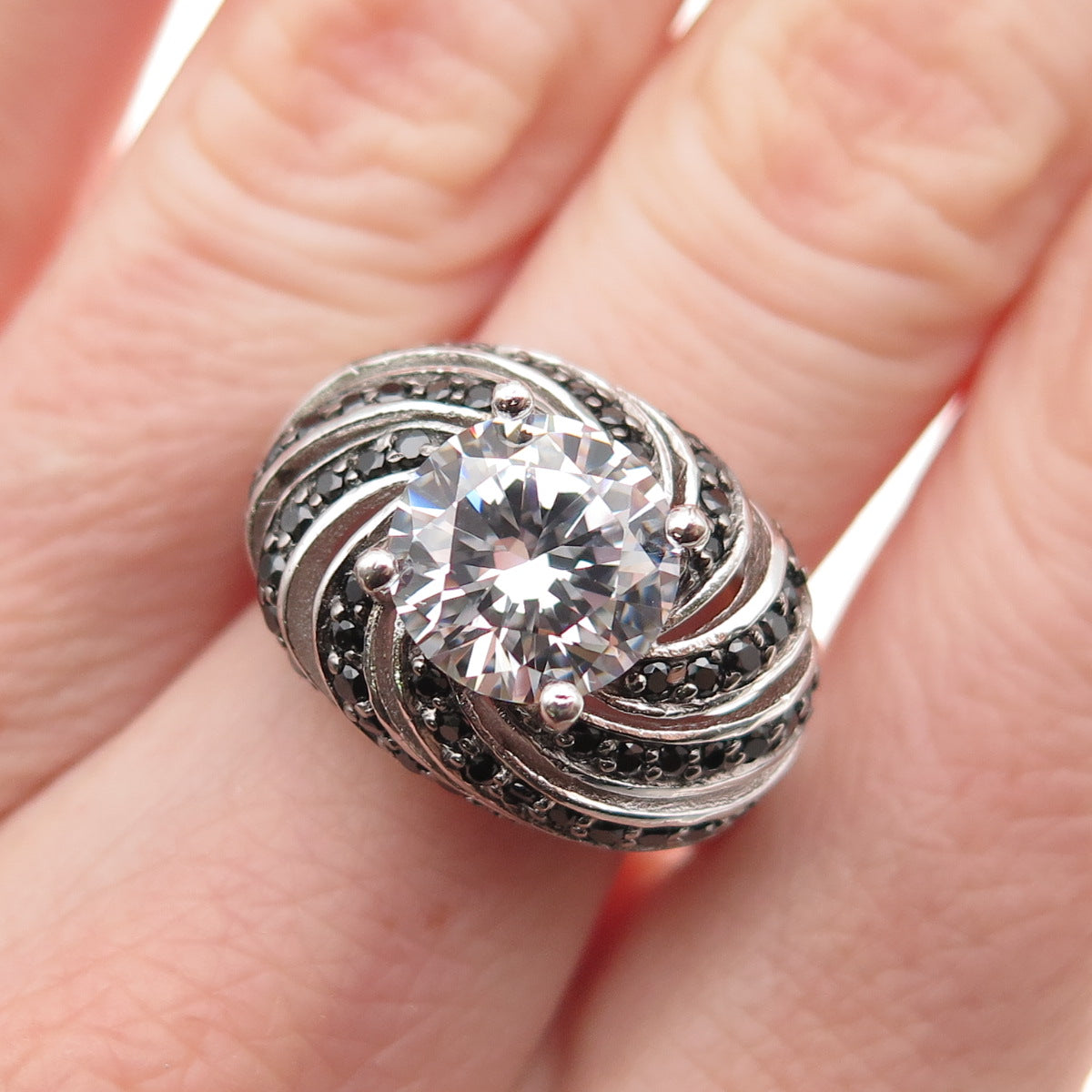 925 Sterling Silver Real Round-Cut Black Spinel & C Z Ring Size 7