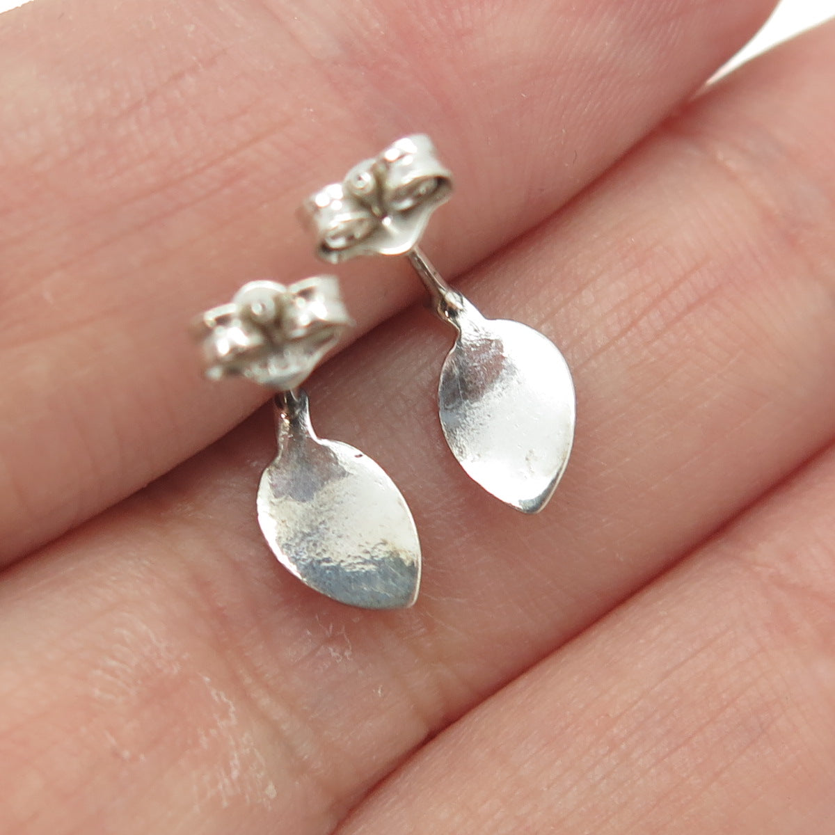 925 Sterling Silver Floral Leaf Earrings