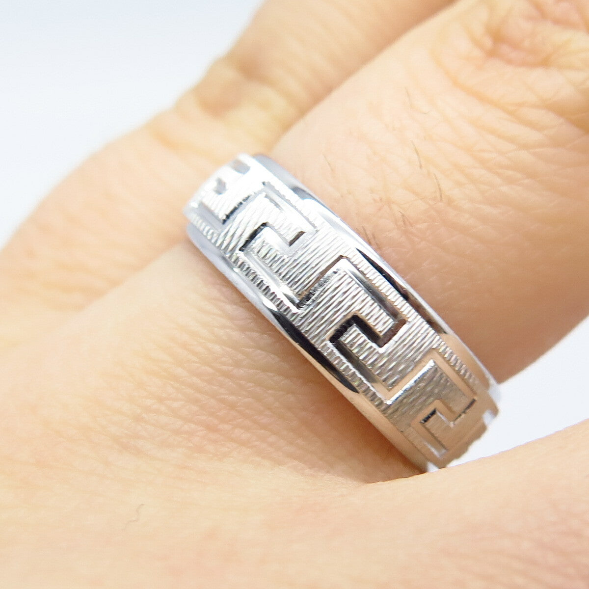 925 Sterling Silver Greek Maze Band Ring Size 5.75