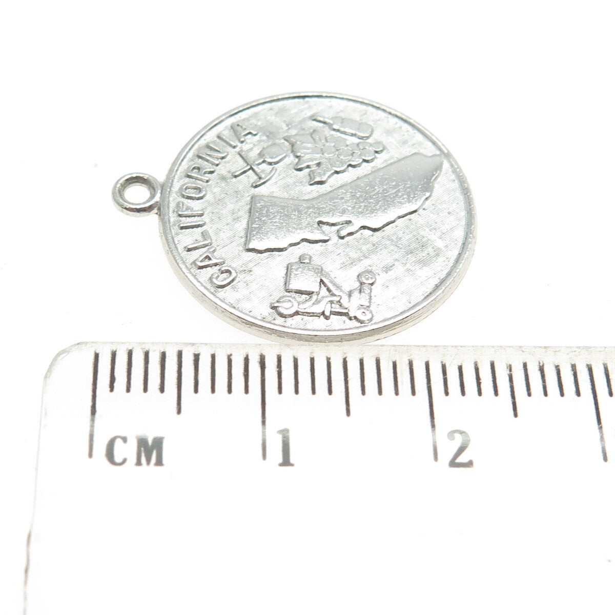 WELLS 925 Sterling Silver Vintage California State Map Round Charm Pendant