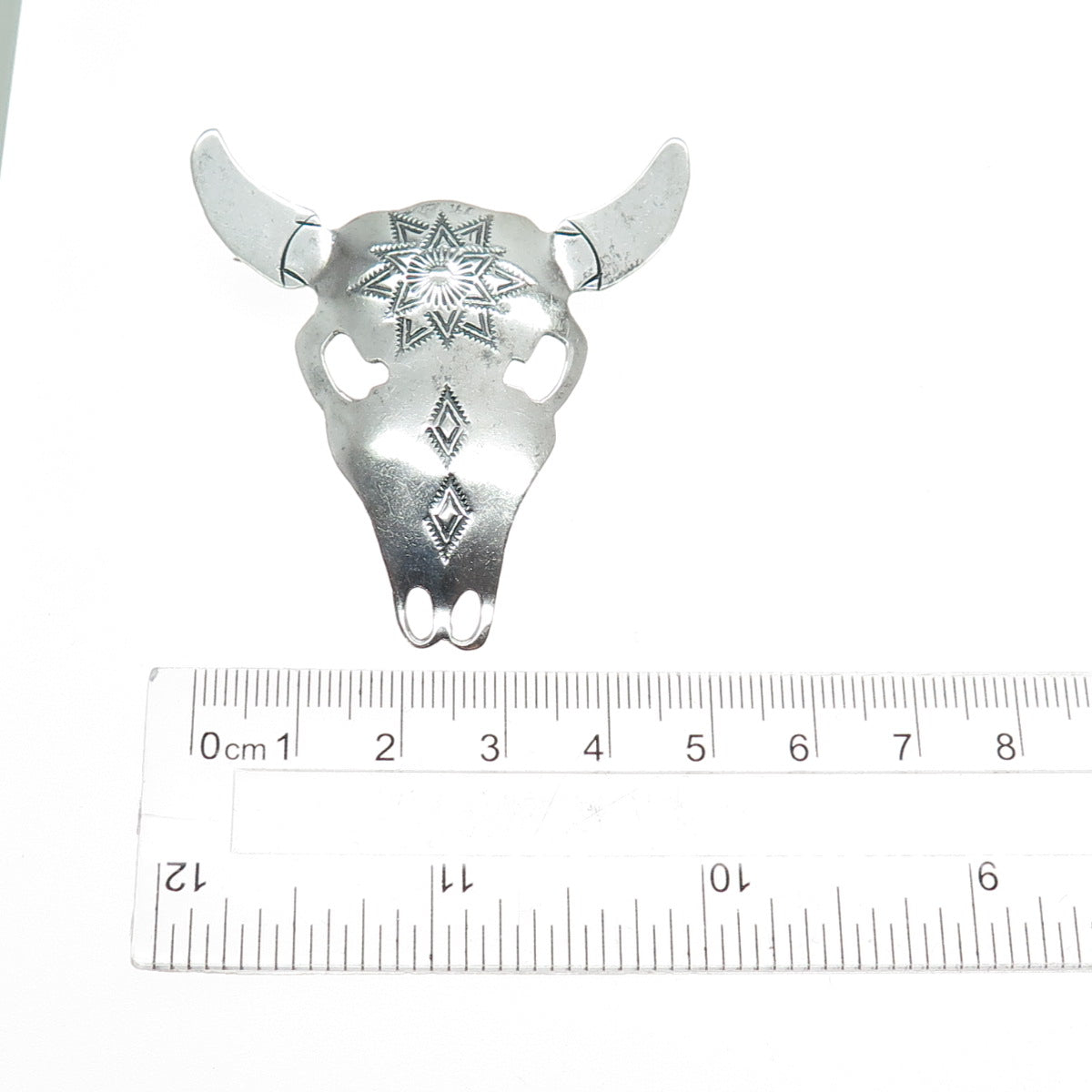 JASON LIVINGSTON NAVAJO Old Pawn Sterling Silver Bull Skull Tribal Pin Brooch