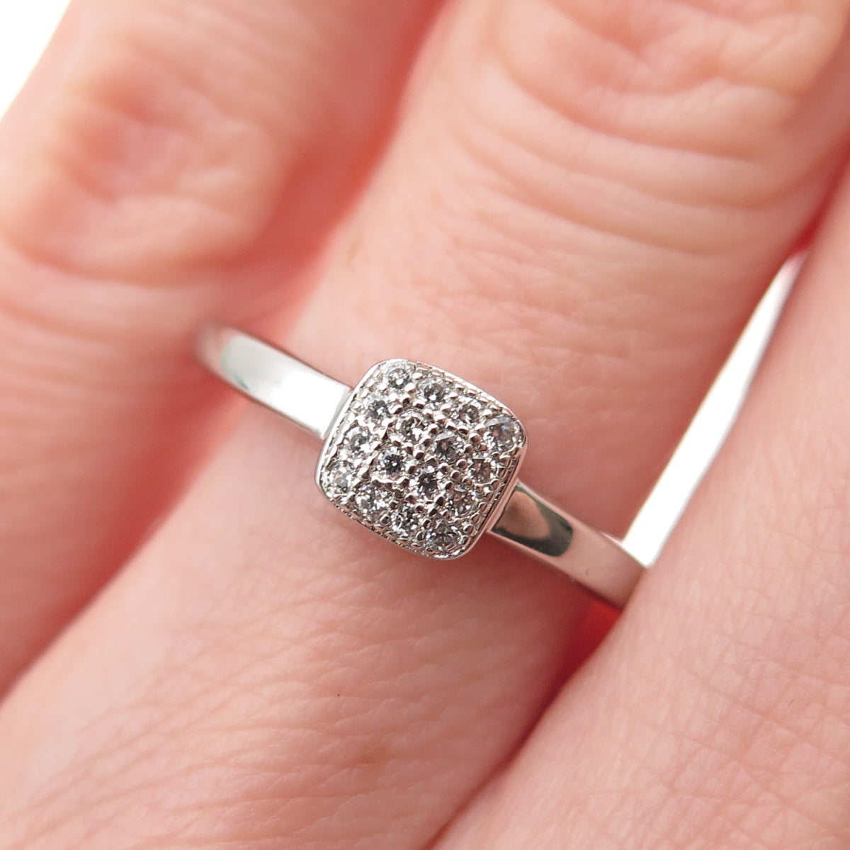 925 Sterling Silver Round-Cut C Z Engagement Ring Size 6