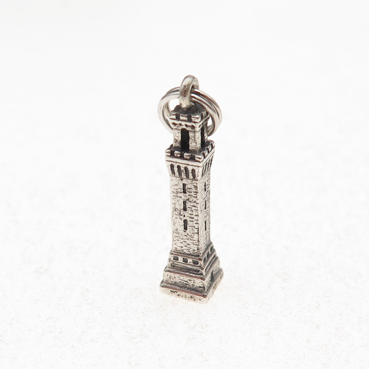 Bates & Klinke 925 Sterling Silver Vintage Pilgrim Monument 3D Charm Pendant