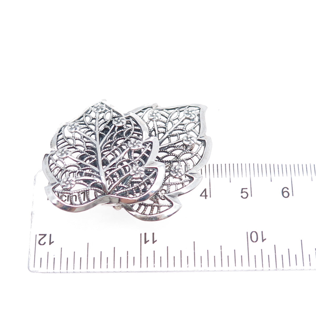 BEAU 925 Sterling Silver Vintage Floral Leaf Filigree Oxidized Pin Brooch