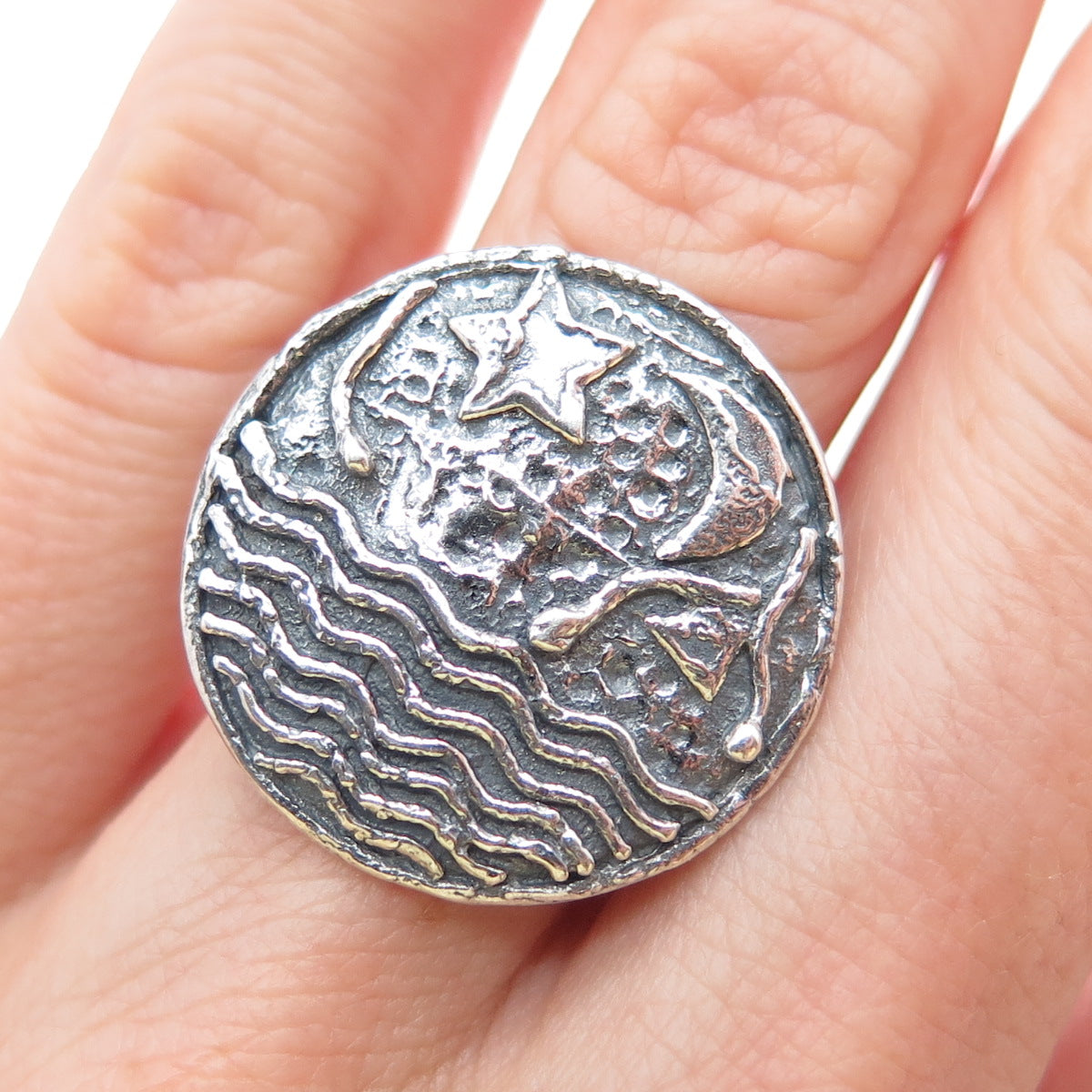 925 Sterling Silver Vintage Celestial Bodies & Ocean Oxidized Ring Size 5.25