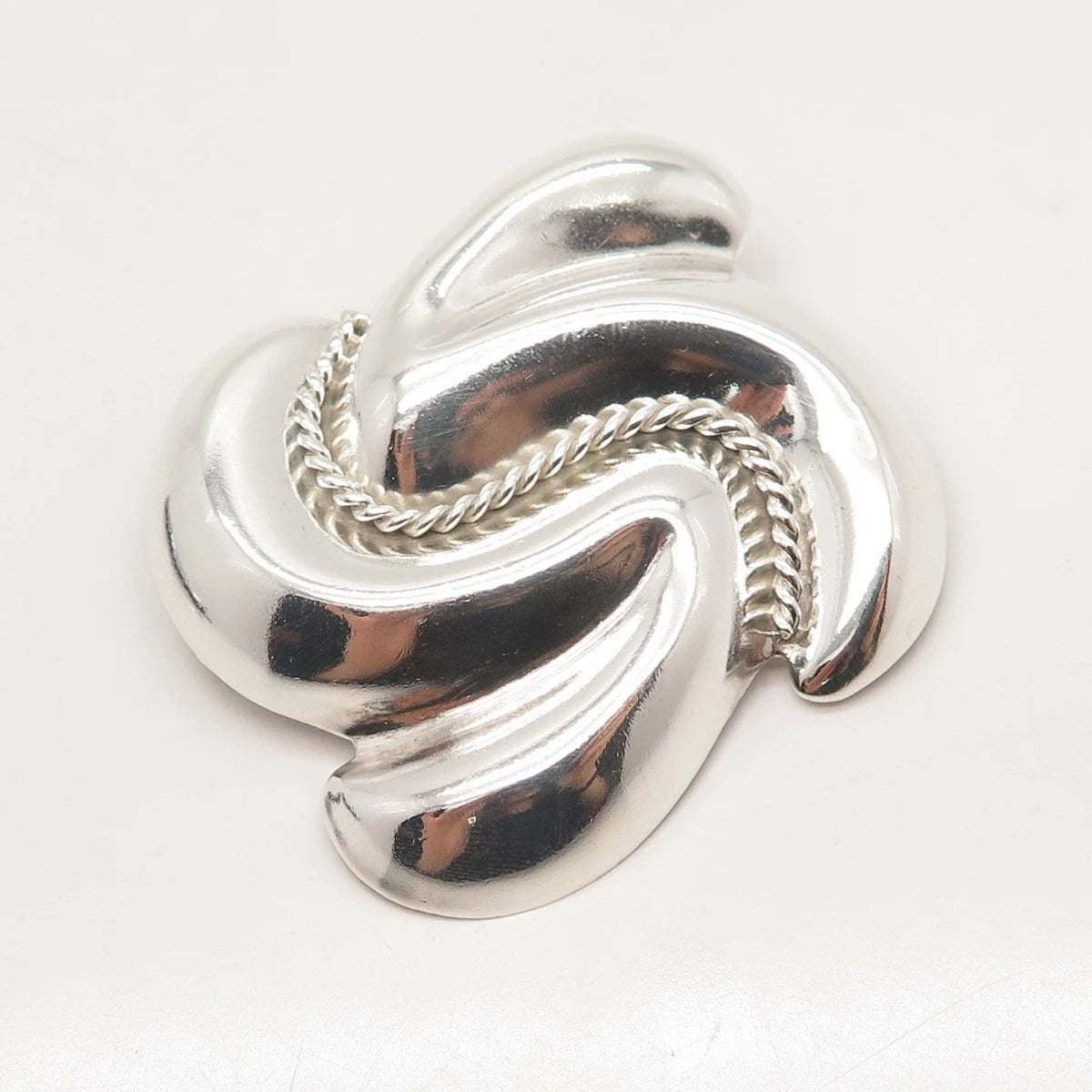 925 Sterling Silver Vintage Mexico Ribbed Pin Brooch