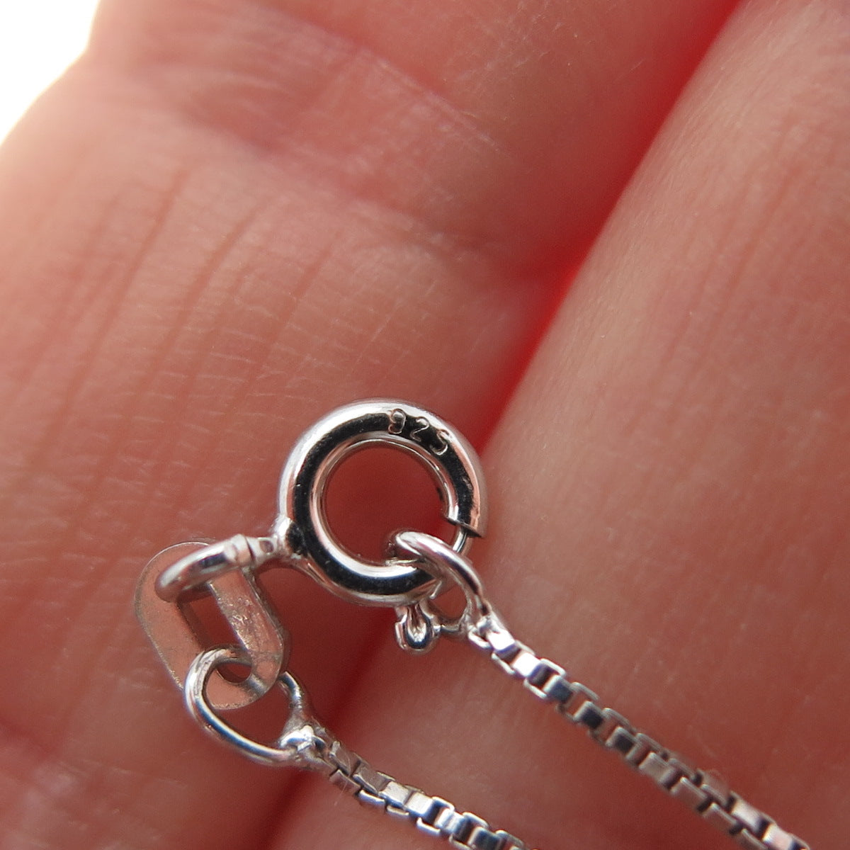 SAI 925 Sterling Silver Black & White C Z Flower Pendant Box Chain Necklace 18"