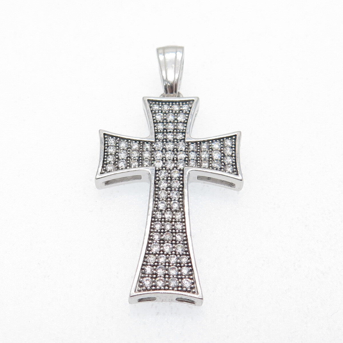 925 Sterling Silver Round-Cut C Z Cross Sparkle Pendant