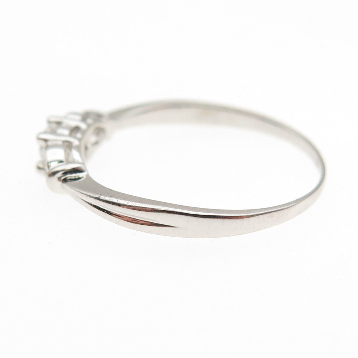 925 Sterling Silver Round-Cut C Z Heart Ring Size 8