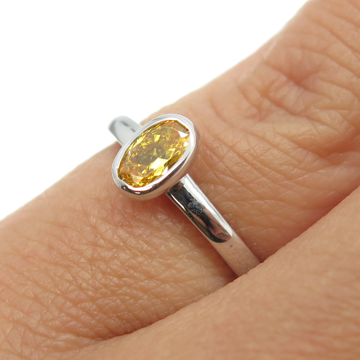 925 Sterling Silver Oval-Cut Canary C Z Ring Size 4.75