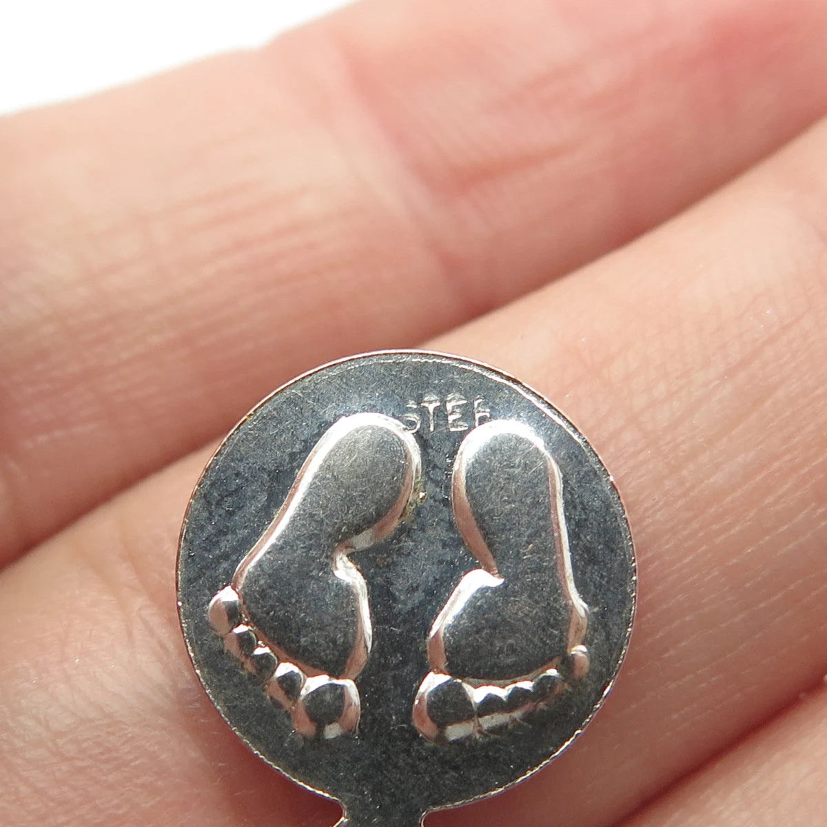 925 Sterling Silver Vintage Footprint Minimalist Pendant